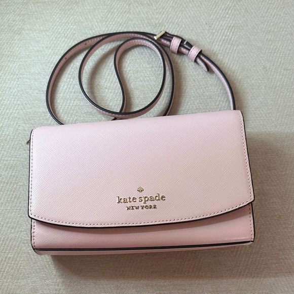 Kate Spade Pink🩷 Crossbody / Purse Pink 💓with Some Gold✨️ - Picture 10 of 10